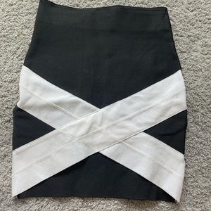 Wow Couture bandage skirt size Small